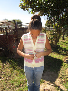 80s-90s “Adoria” Chunky Knot Sweater Vest!