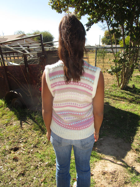 80s-90s “Adoria” Chunky Knot Sweater Vest!